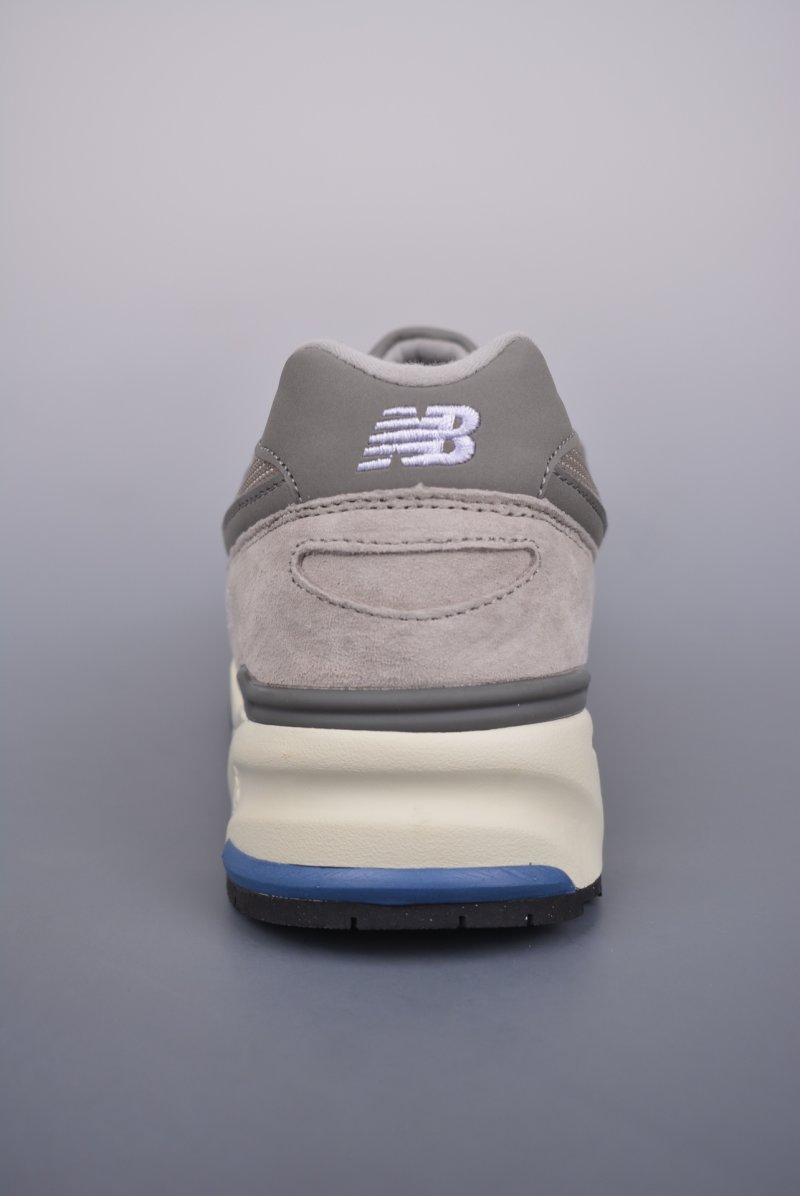 New Balance ML999 view