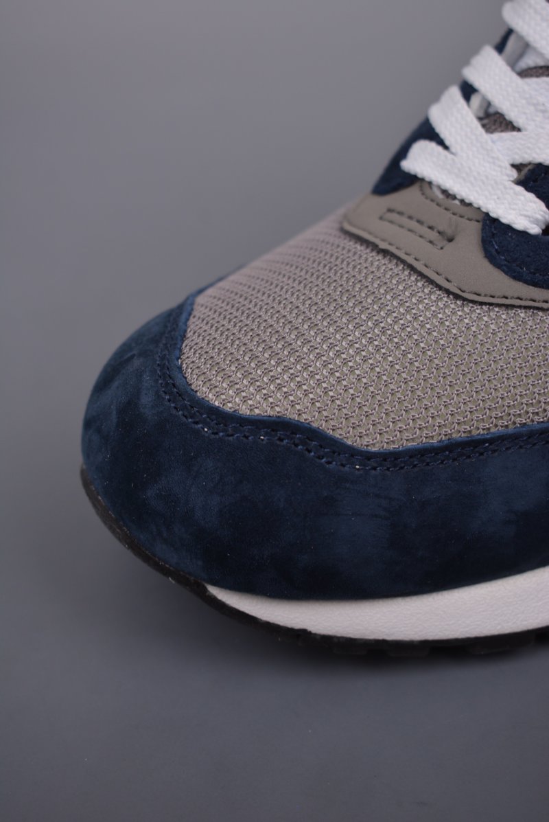 New Balance ML999 view