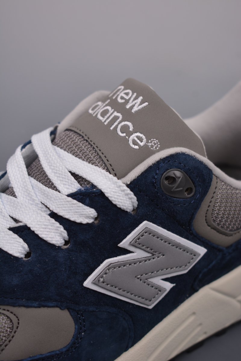 New Balance ML999 view