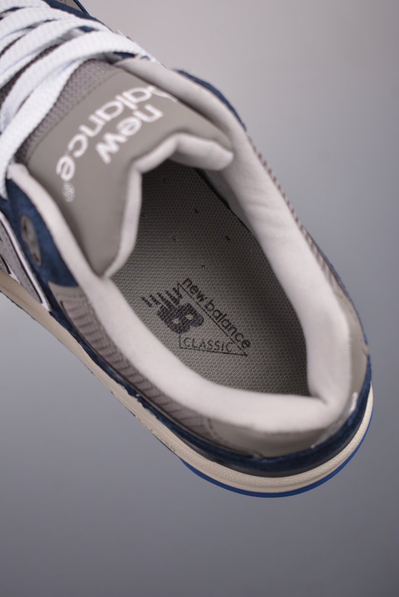 New Balance ML999 view