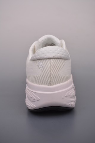 New Balance Fresh Foam X 880 v12 view 4