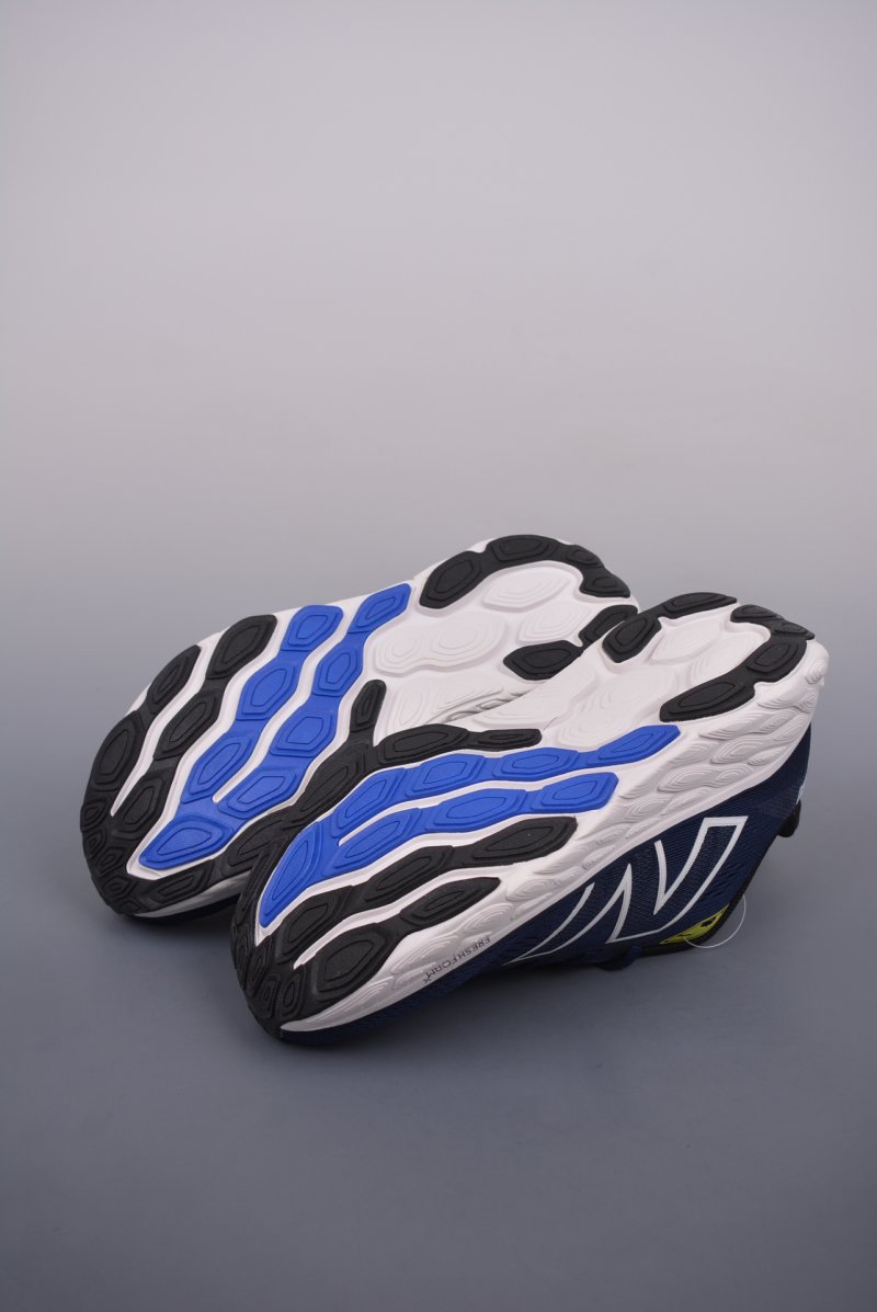 New Balance Fresh Foam X 880 v12 view