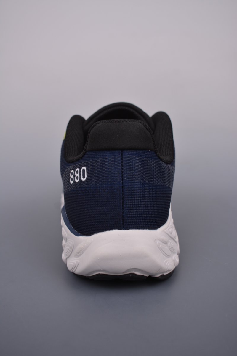 New Balance Fresh Foam X 880 v12 view