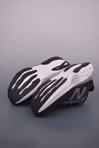 New Balance Fresh Foam X 880 X15 view 3