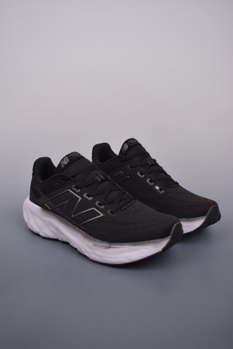 New Balance Fresh Foam Evoz v2