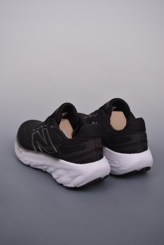 New Balance Fresh Foam Evoz v2 view 2