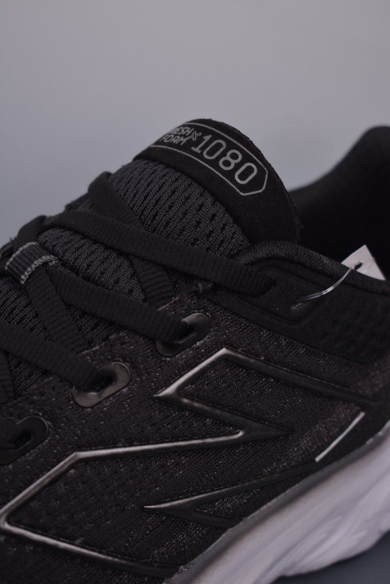 New Balance Fresh Foam Evoz v2 view