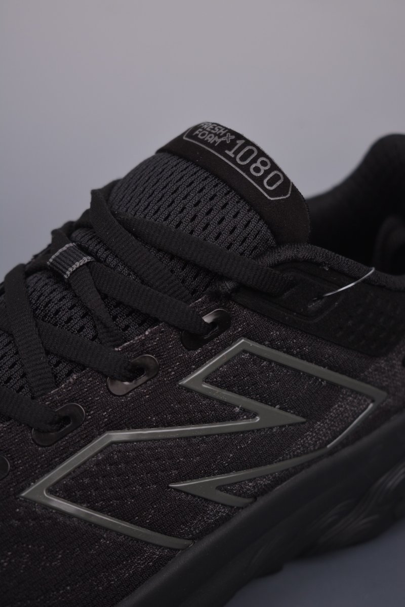 New Balance Fresh Foam Evoz v2 view