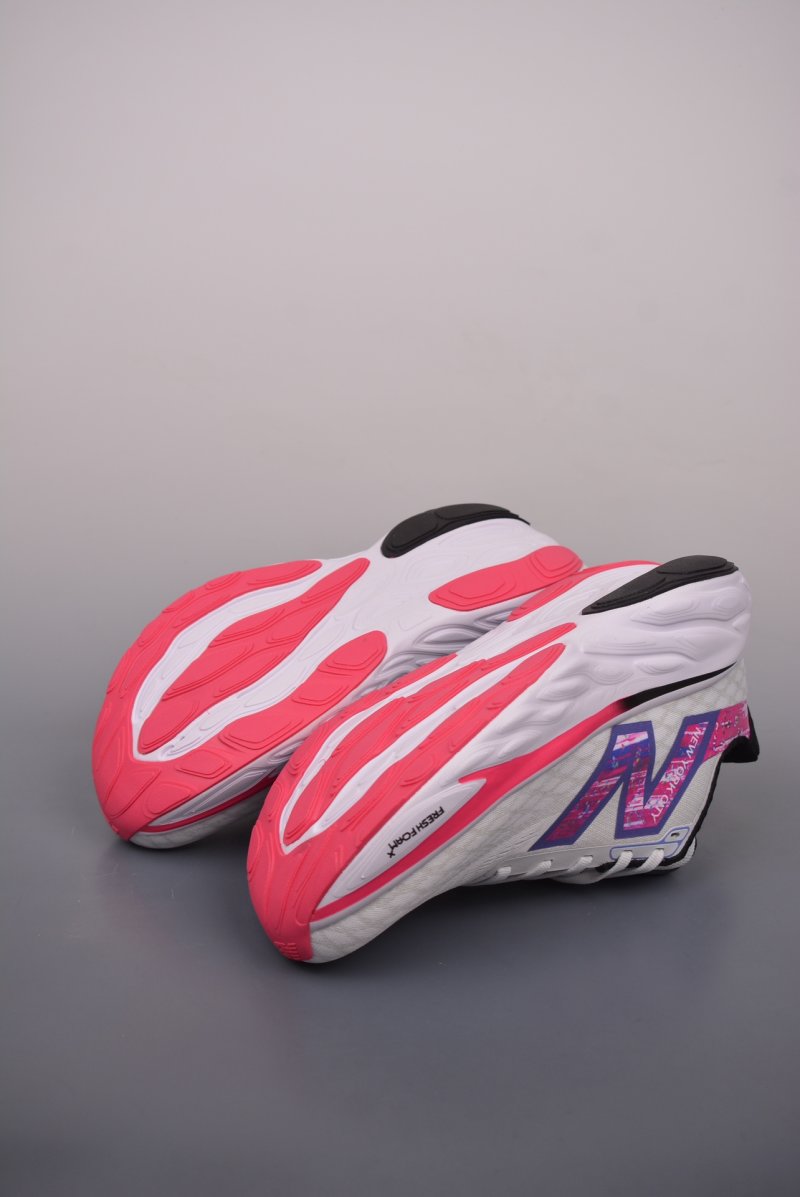 New Balance Fresh Foam Evoz v2 view