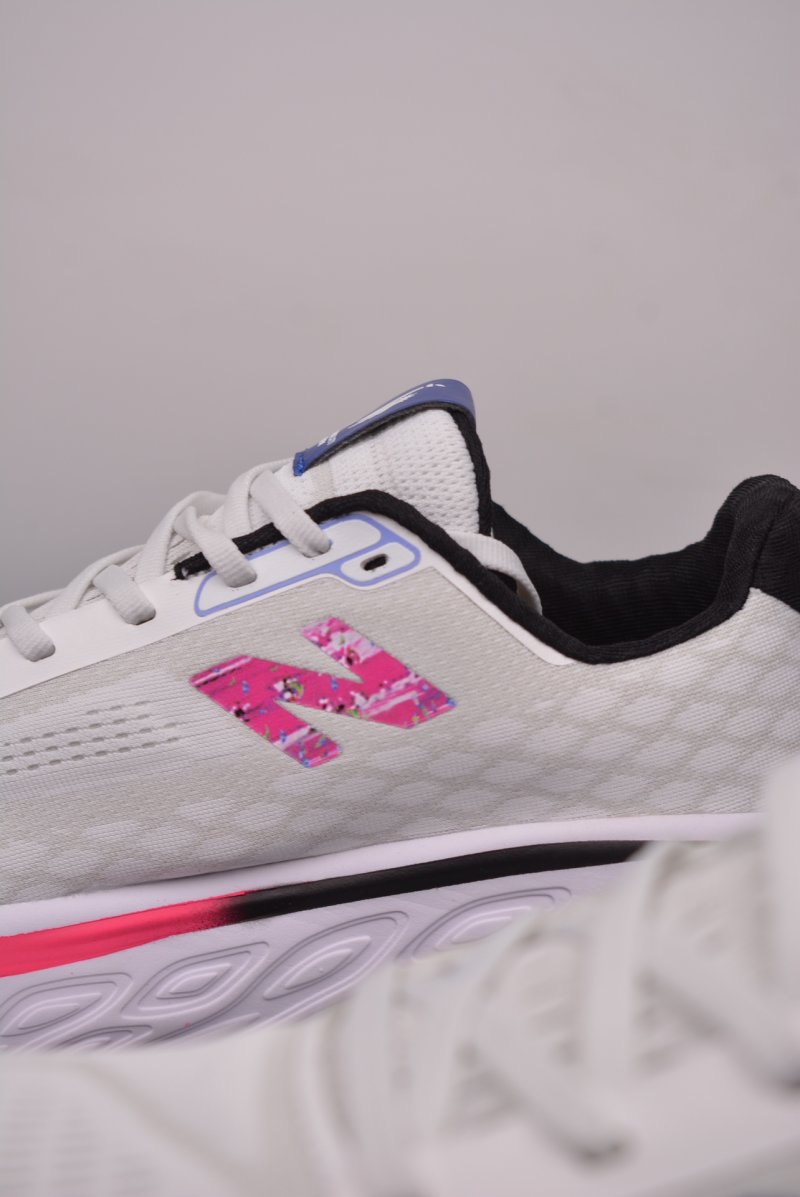 New Balance Fresh Foam Evoz v2 view
