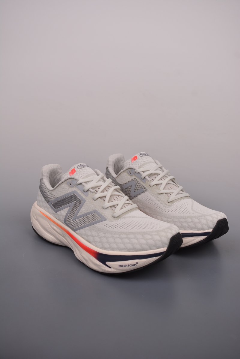 New Balance Fresh Foam Evoz v2
