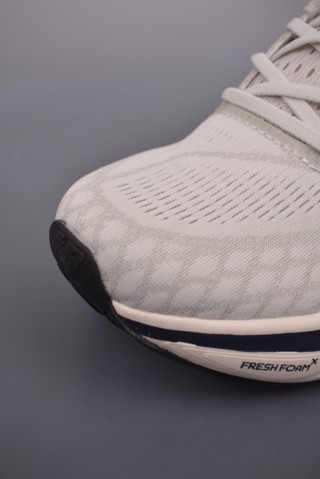 New Balance Fresh Foam Evoz v2 view 6
