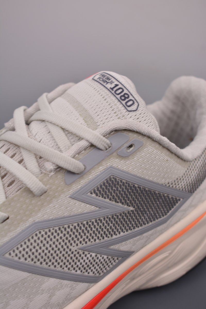New Balance Fresh Foam Evoz v2 view