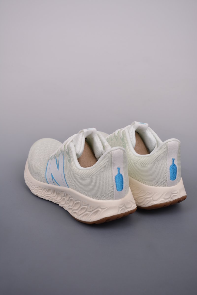 New Balance Fresh Foam Evoz v2 view