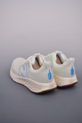 New Balance Fresh Foam Evoz v2 view 2