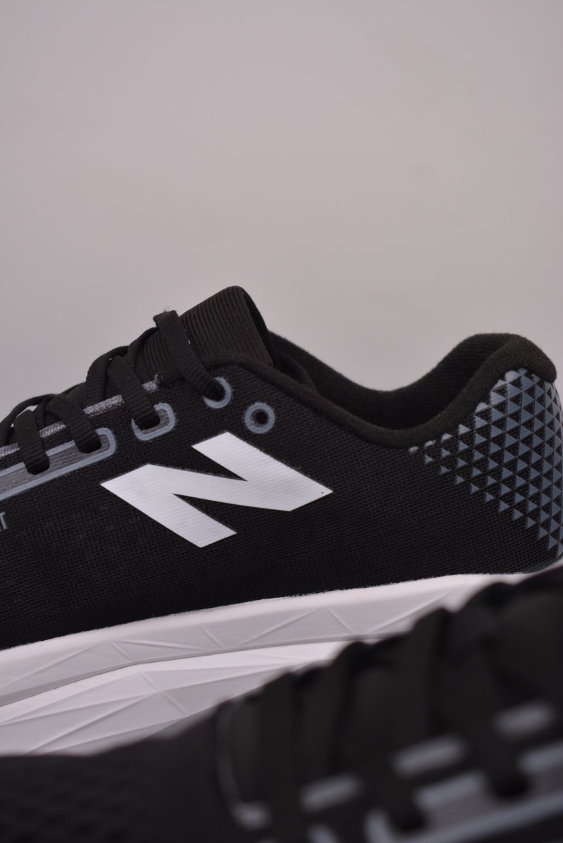 New Balance FuelCell MRCELNR 2 view