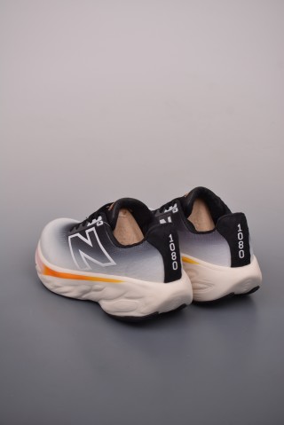 New Balance Fresh Foam Evoz V2 view 2
