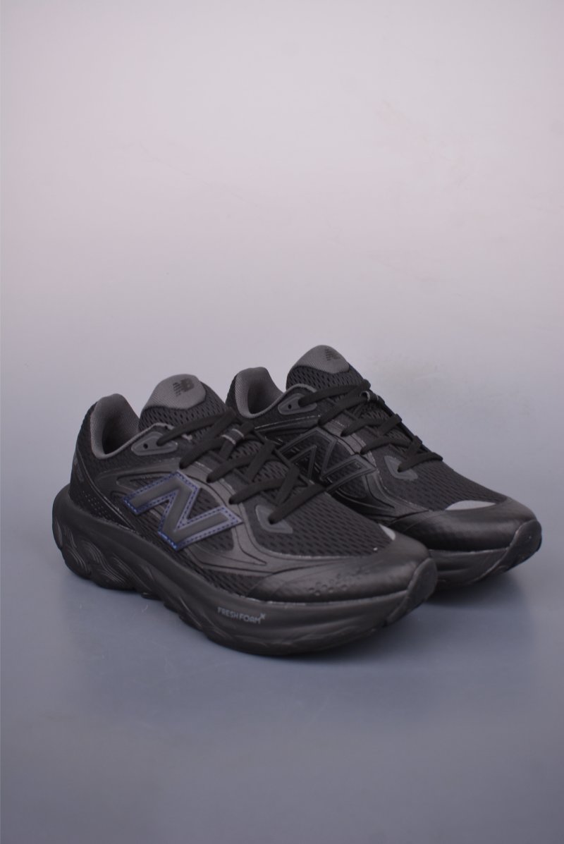 New Balance FuelCell SuperComp Trainer view