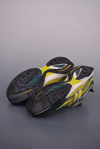 AIME LEON DORE x New Balance RC56 view 3