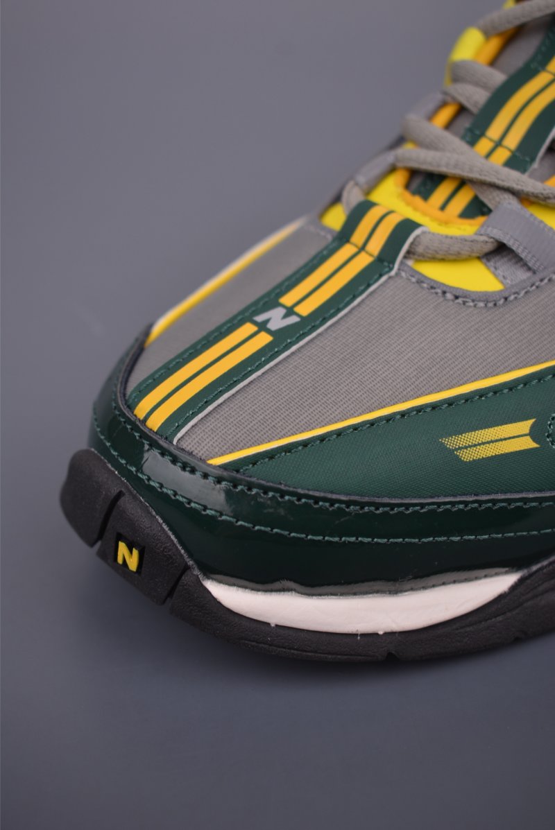 AIME LEON DORE x New Balance RC56 view