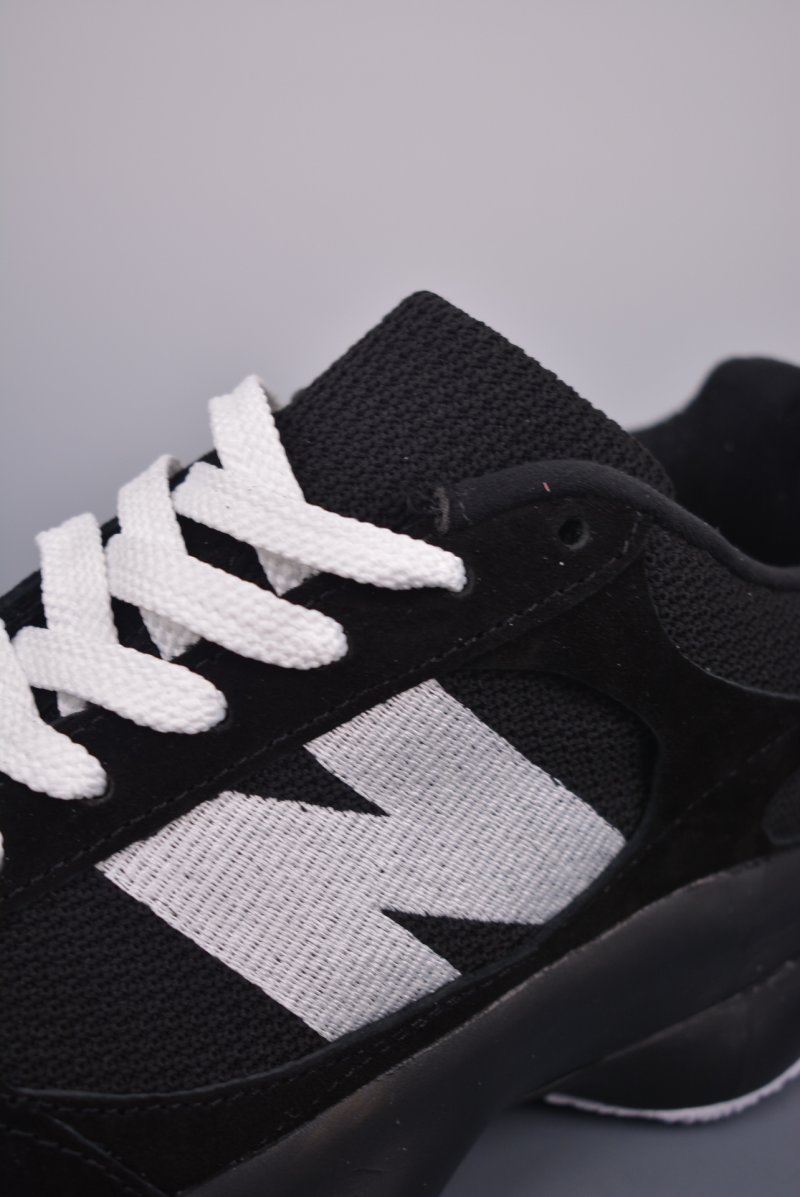 Auralee X New Balance Warped Runner view