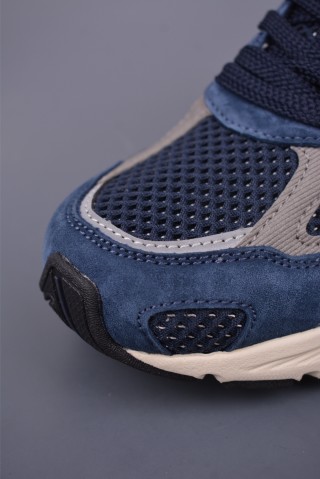 New Balance 2010 view 15