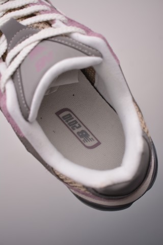 New Balance 2010 view 9