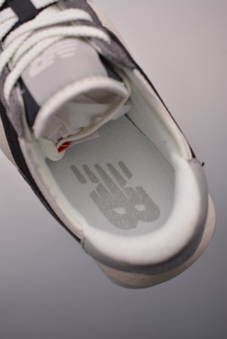 New Balance U370 view 9