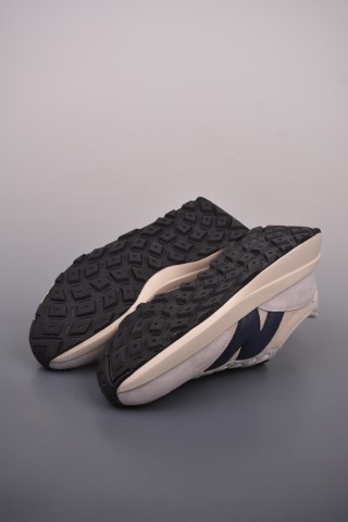 New Balance U370 view 3
