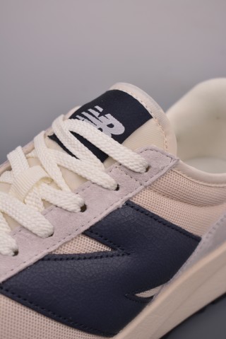 New Balance U370 view 7