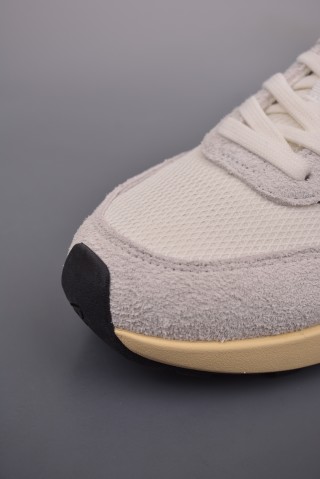 New Balance U370 view 6