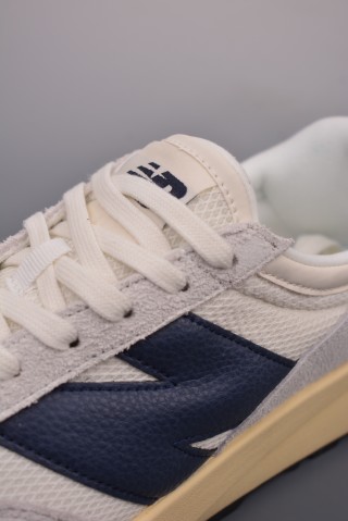 New Balance U370 view 7