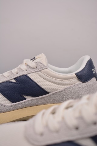 New Balance U370 view 8