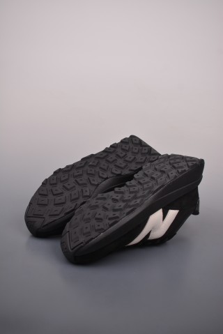 New Balance U370 view 3