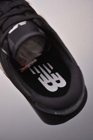 New Balance U370 view 9
