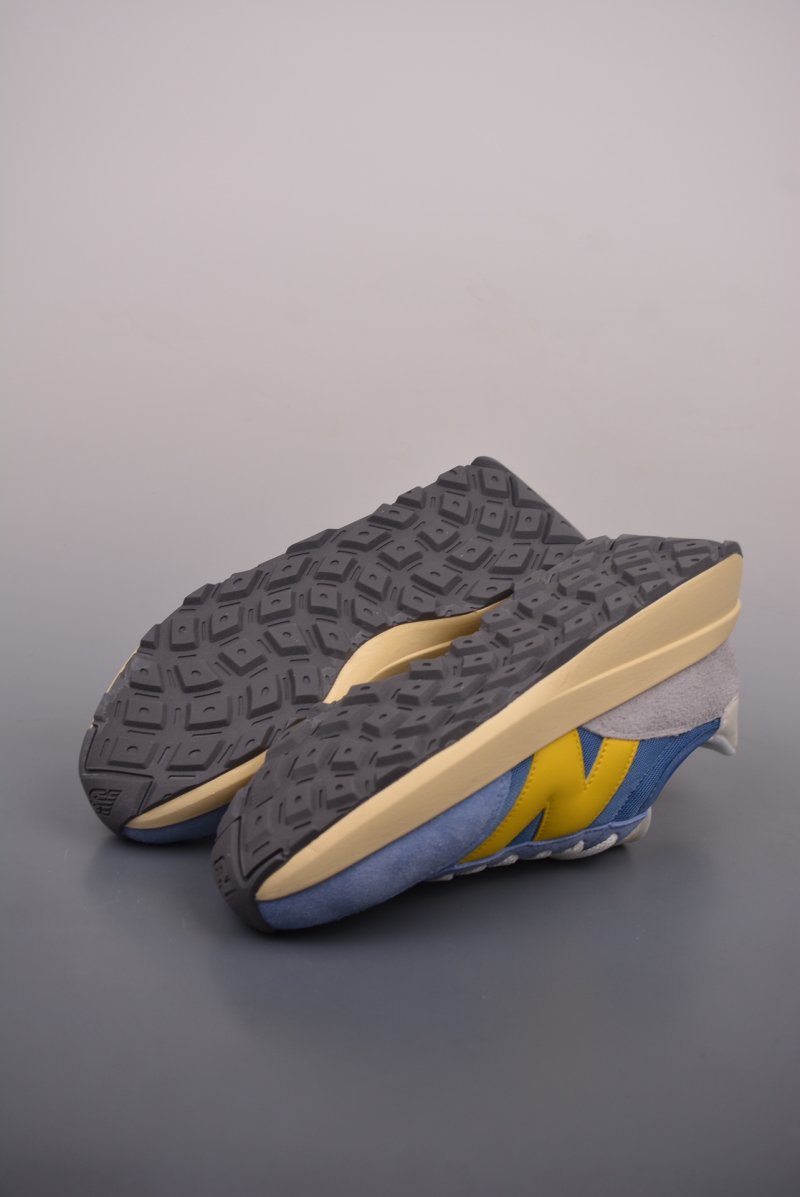 New Balance U370 view