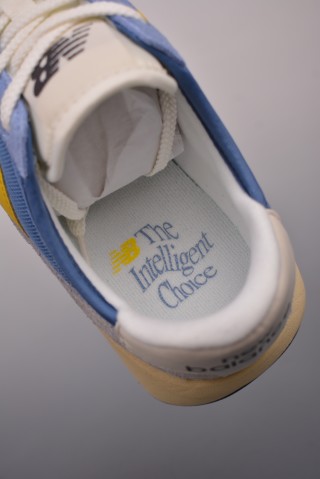 New Balance U370 view 9