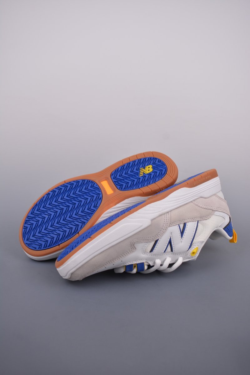New Balance 808 view
