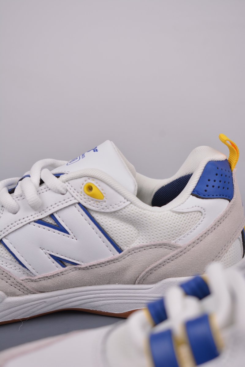 New Balance 808 view