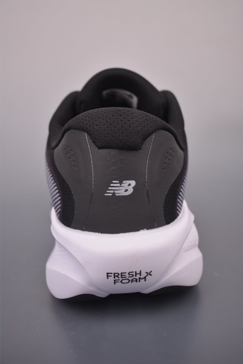 New Balance Ellipse V1 view