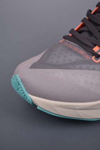 New Balance Fuel Cell view 6