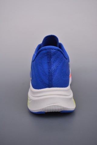 New Balance FuelCell view 4