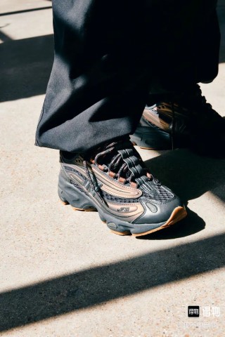 New Balance M1000 view 1
