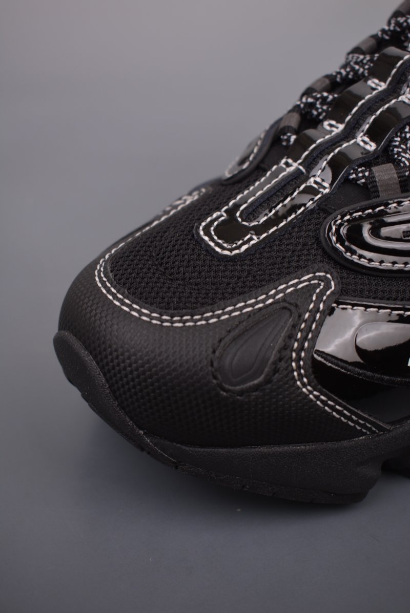 New Balance M1000 view