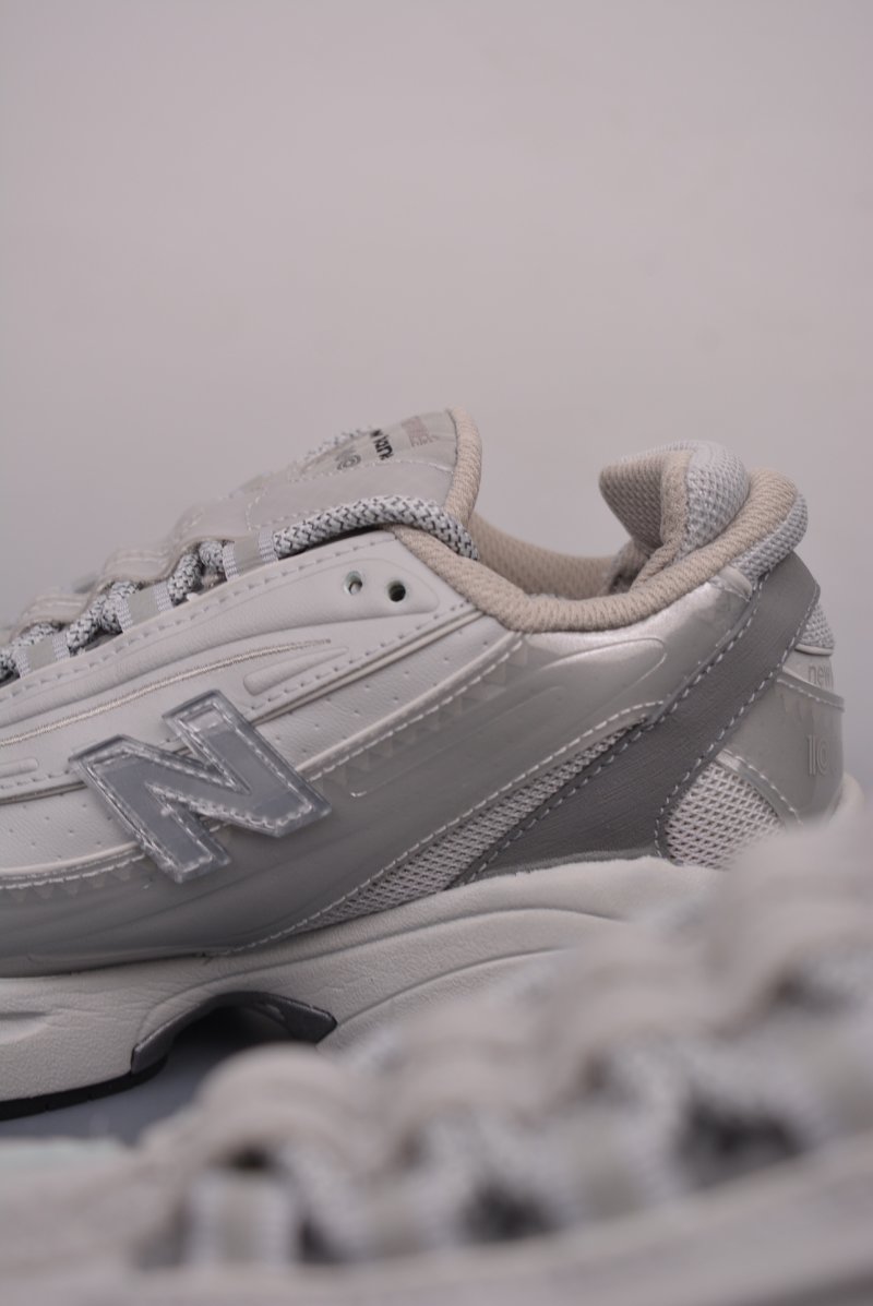 New Balance M1000 view
