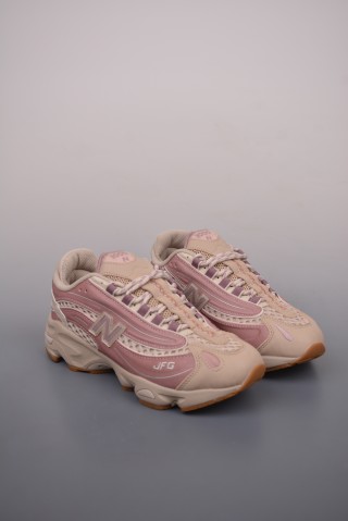 New Balance M1000 view 1
