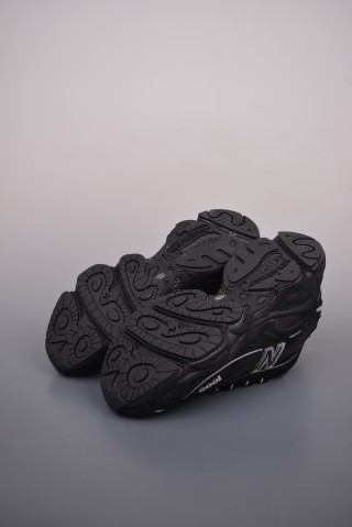 New Balance M1000 view 3