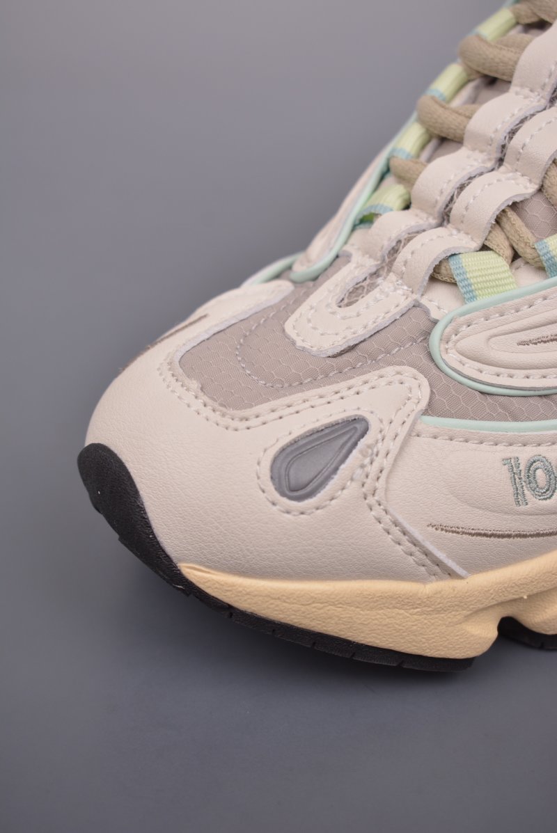 New Balance M1000 view
