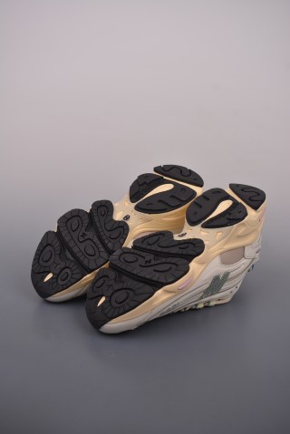 New Balance M1000 view 3