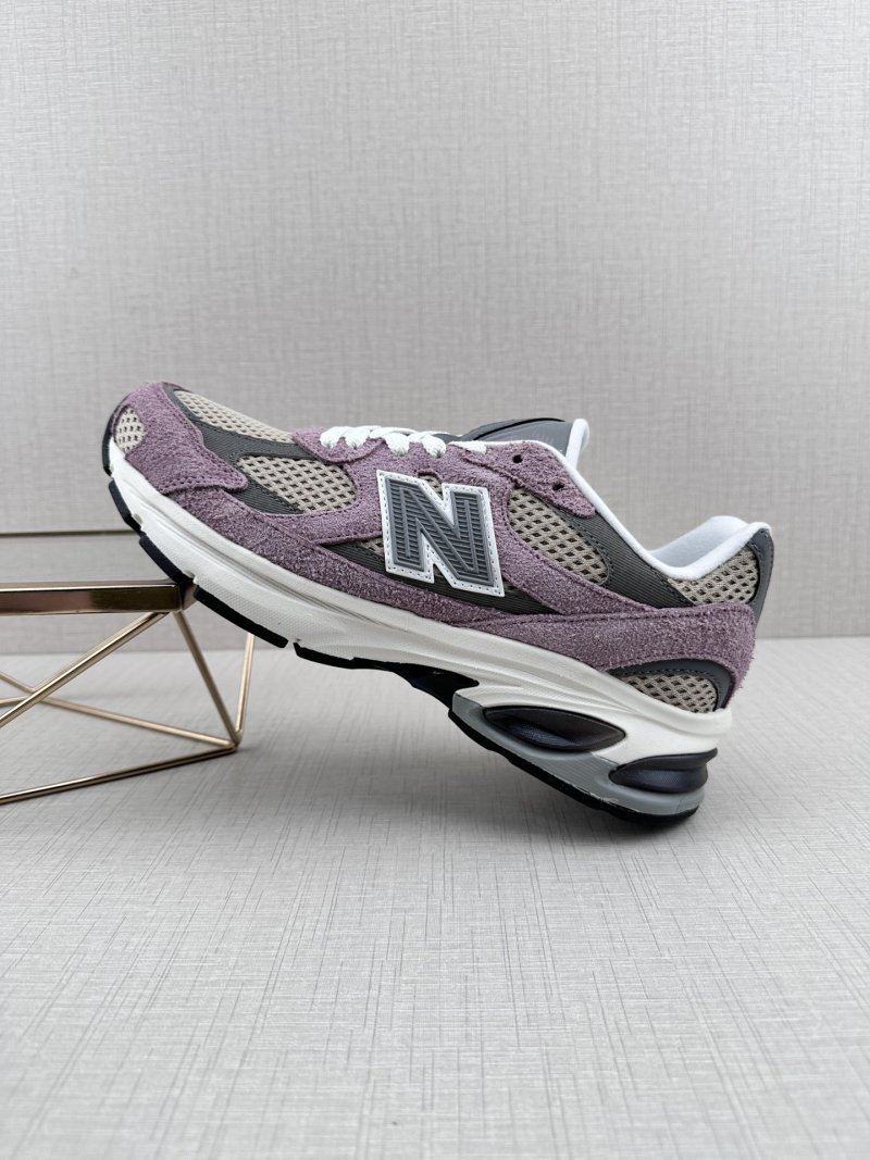 New Balance M2010
